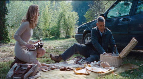 Anton Corbijn.The American(2010).Picnic on the Grass